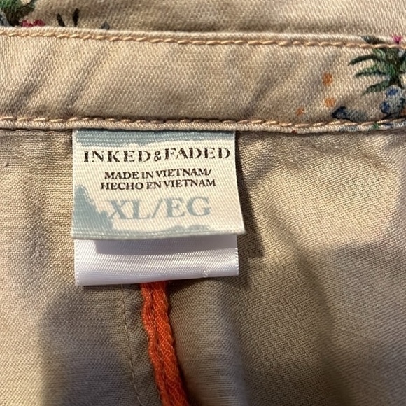 Inked & Faded Floral Utility Style Jacket Size XLARGE - Picture 5 of 5